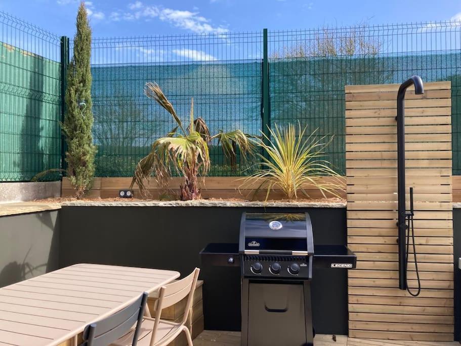 Douceur De Vivre En Bord De Mer - Jacuzzi Et Cheminee Saint-Coulomb Exteriör bild