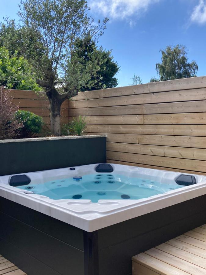 Douceur De Vivre En Bord De Mer - Jacuzzi Et Cheminee Saint-Coulomb Exteriör bild